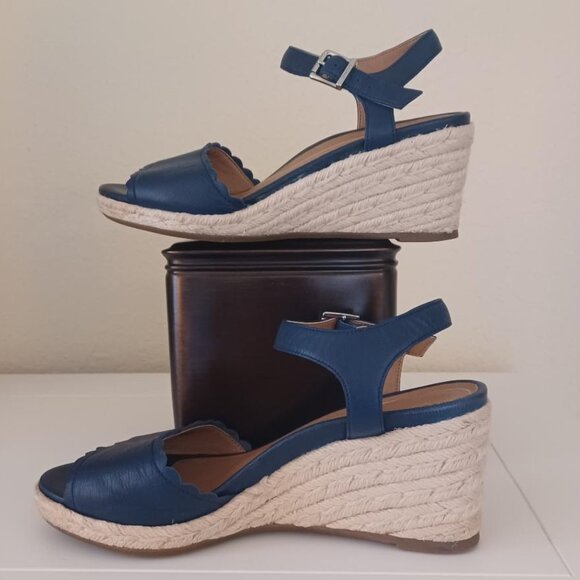 LIKE NEW! Vionic Tulum "Stephany" Blue Wedge Espadrille Sandals Size 7 - Picture 5 of 9